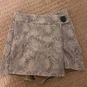 ZARA SNAKE SKORT